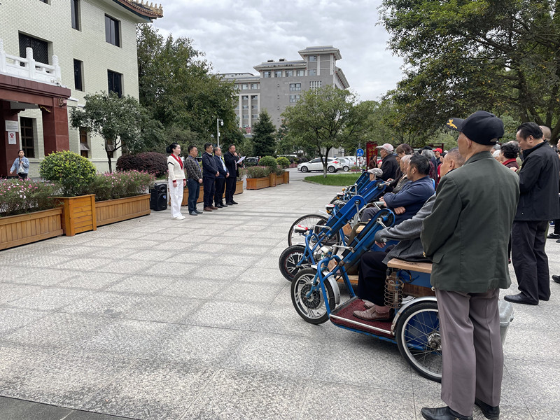 1634862752668019165.jpg IMG_8371.jpg